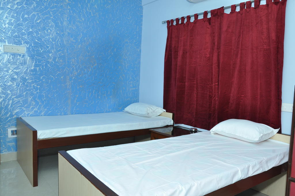 כלכותה Himalaya Inn Service Apartment מראה חיצוני תמונה